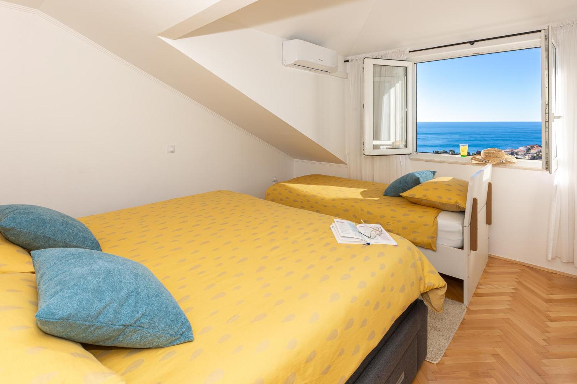 Breathtaking Sea View Near The Old Appartement *