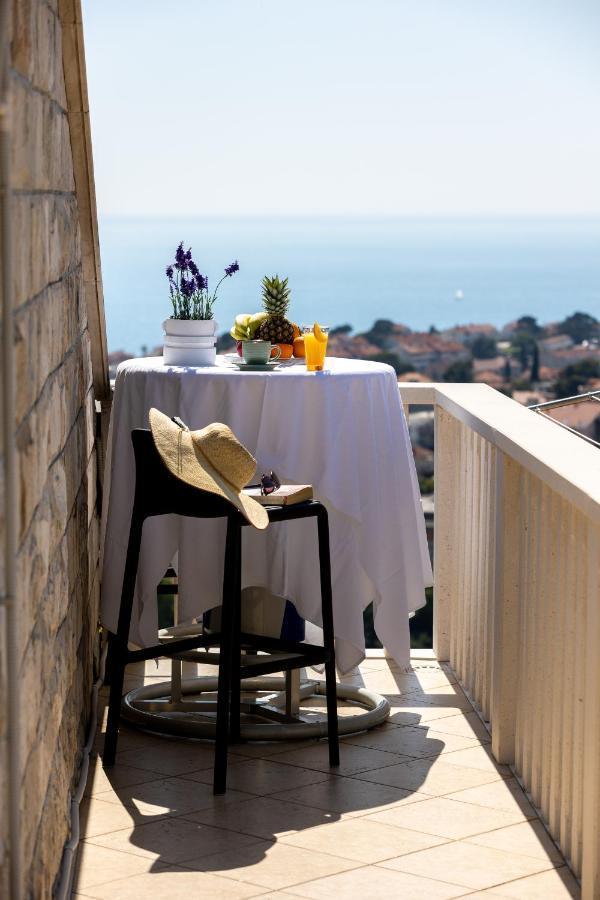 Breathtaking Sea View Near The Old Apartman *